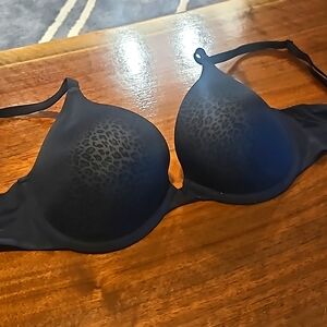 Wonderbra 34D Super Push-up bra - black with cheetah print inner lining